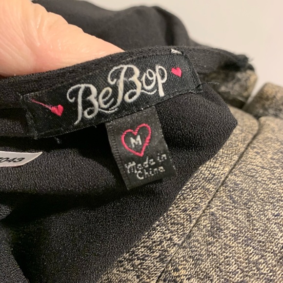 Women’s mini dress with pockets - Picture 6 of 8